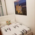 Hostel 7 Luz Lisboa