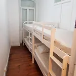Hostel 7 Luz Lisboa