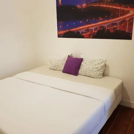 7 Luz Hostel